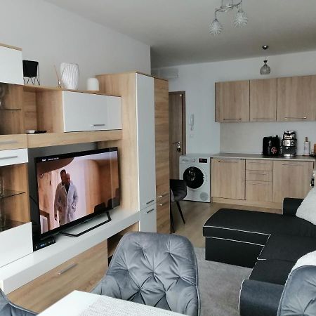 Relax Apartament Varna Esterno foto