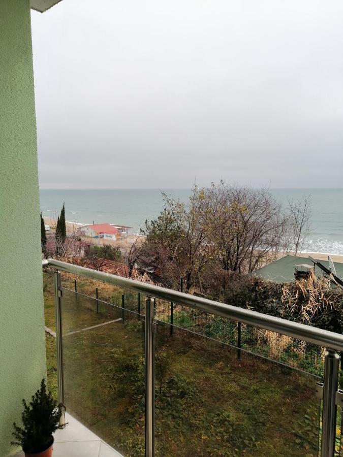 Relax Apartament Varna Esterno foto