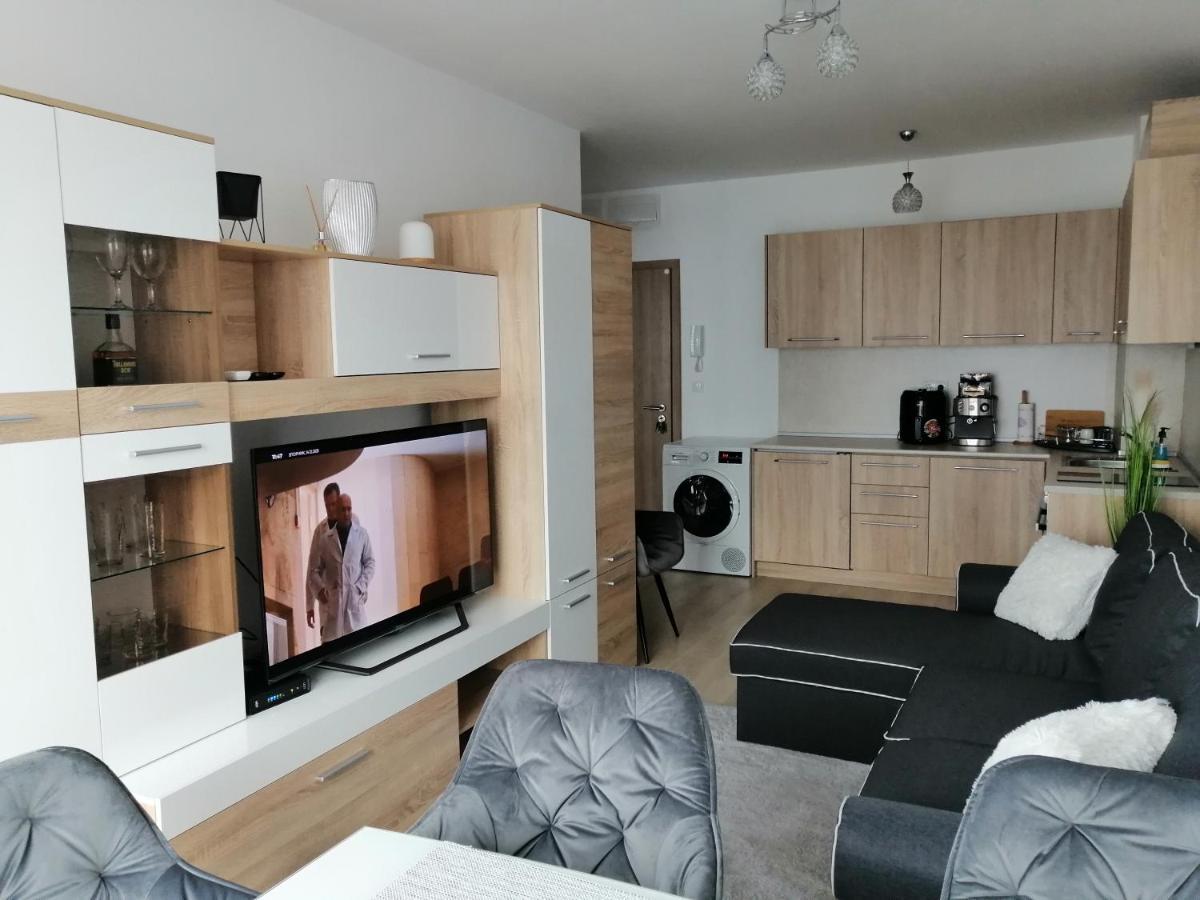 Relax Apartament Varna Esterno foto